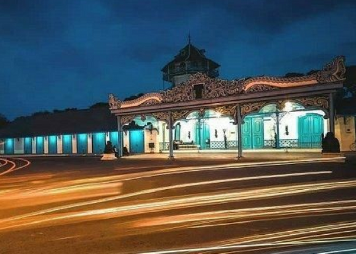 Jelajah Solo Ini Destinasi Wisata Ikonik yang Bisa Dijangkau Praktis dengan Naik BST