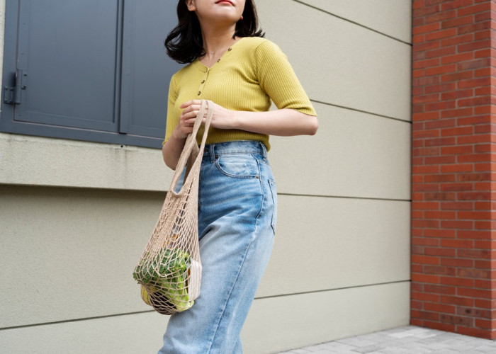 Dari Kasual hingga Formal, Intip 5 Mix and Match Terbaik untuk Celana Cutbray di Tahun 2025