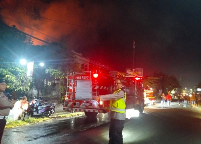 Kebakaran Toko Sembako di Imogiri Timur Bantul, Kerugian Ditaksir Rp1,1 Miliar