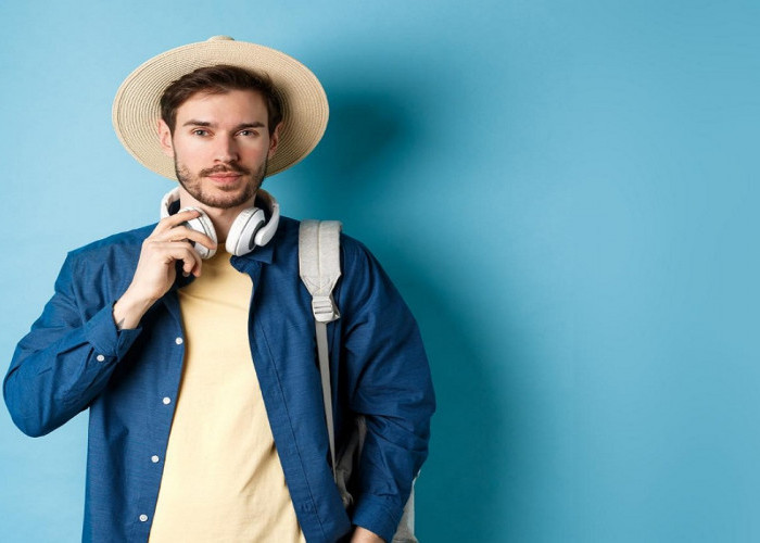 5 Tips Penting Pakai Outfit Warna Cerah untuk Pria, Tampil Keren dan Maskulin Tanpa Berlebih