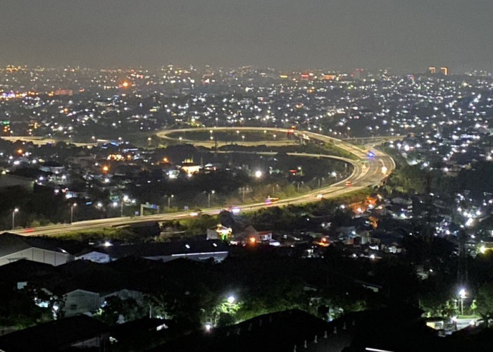 Tempat Nongkrong Viral dan Murah? Wisata Terbaru 2024 Ngaliyan Semarang, Punya Pemandangan City Light Cantik!
