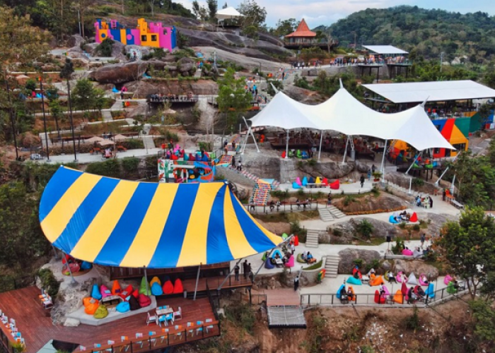 Menjemput Senja dan Keeindahan Alamdi Obelix Hills, Destinasi Ikonik Yogyakarta 