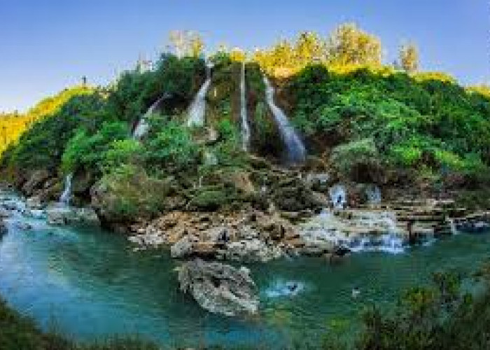 Rekomendasi Tempat Liburan Akhir Tahun Petualangan Seru di Air Terjun Sri Gethuk, Surga Tersembunyi di Gunung