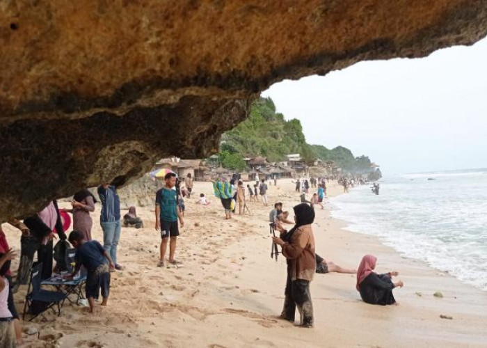 Pantai Watulawang Tepus, Pesona Wisata Alam dan Budaya yang Terus Dijaga
