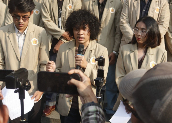 Respons Wamentan, Mahasiswa UGM Minta Akses Papua Dibuka untuk Media dan Publik