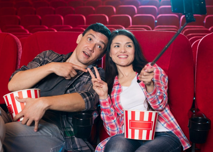 9 Jenis Outfit yang Cocok untuk Kamu Nonton Bioskop, Nomor 5 Paling Nyaman Dipakai