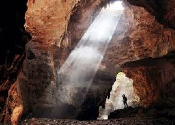 Mengenal Tempat Liburan Akhir Tahun Tersembunyi Di Gunung Kidul, Gua Jomblang Rekomendasinya