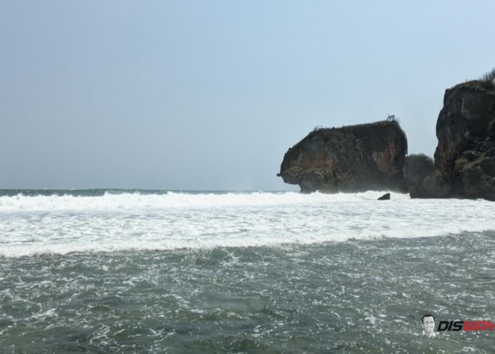 Gelombang Laut DIY Mulai Bersahabat, Wisatawan Pantai Diminta Tetap Update Informasi