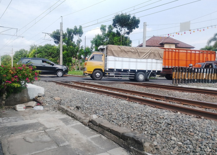 Perlintasan Gamping Magnet Kecelakaan KAI, Pejalan Kaki Tertabrak Malioboro Ekspres