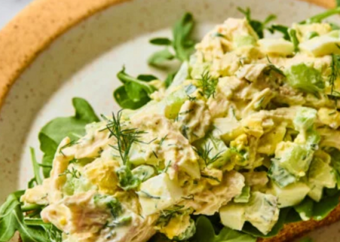 Resep Egg Salad High Protein, Camilan Sehat 20g Protein yang Creamy dan Praktis