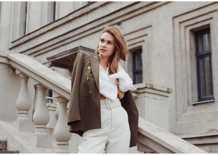 5 Ide Outfit Old Money Tahun 2025 yang Berikan Tampilan Elegan di Setiap Acara, Simak Disini