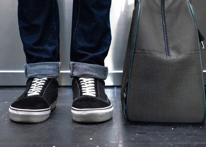 5 Rekomendasi Sepatu Kanvas Pria Terbaik dengan Desain Keren untuk Buat Visualmu Makin Kece