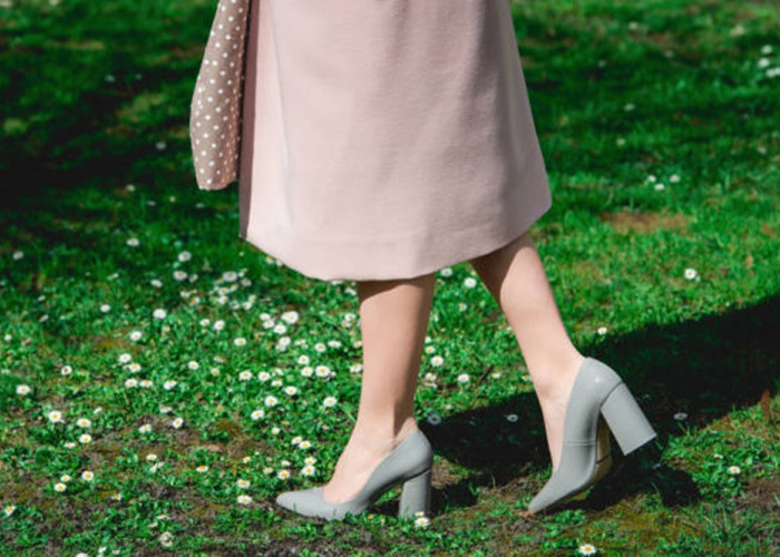 8 Model Sepatu High Heels Remaja Kekinian, Tampil Fashionable Anti Kelihatan Tua