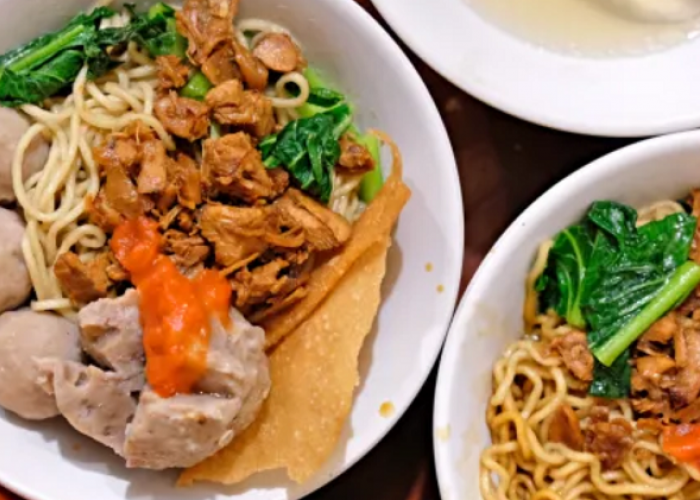 Berburu Kuliner Tebet, Ini Daftar 5 Mie Ayam Legendaris Paling Wajib Dicoba 