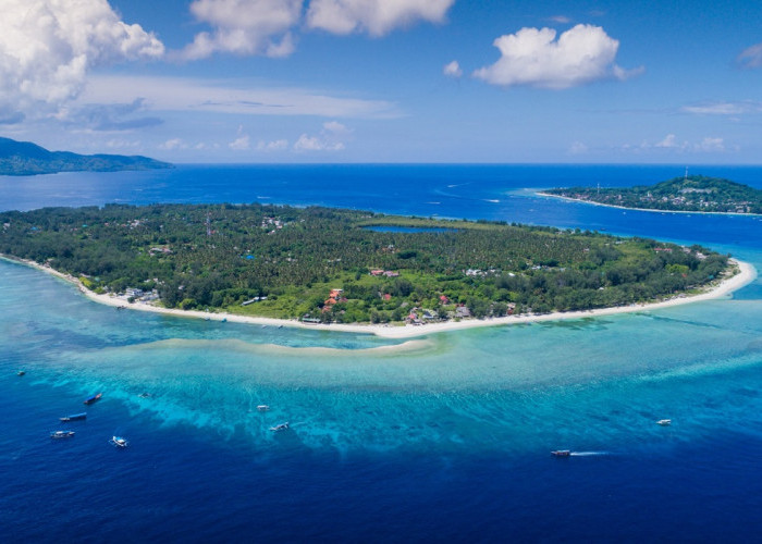 Wisata Gili Trawangan Lombok: Aktivitas Menarik, Tiket Masuk, Fasilitas dan Lokasi Lengkap