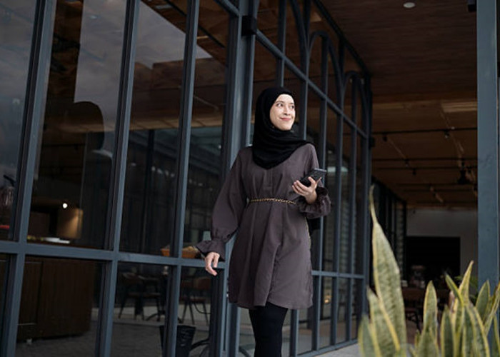 Ide OOTD Tunik dan Legging Hijab untuk Tampil Cantik Setiap Kesempatan, Cek Disini