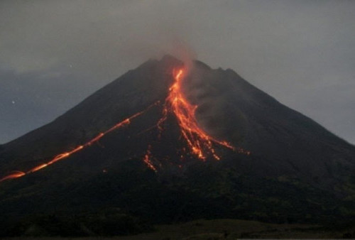 Gunung Merapi Siaga, Masyarakat Diimbau Jauhi Daerah Potensi Bahaya