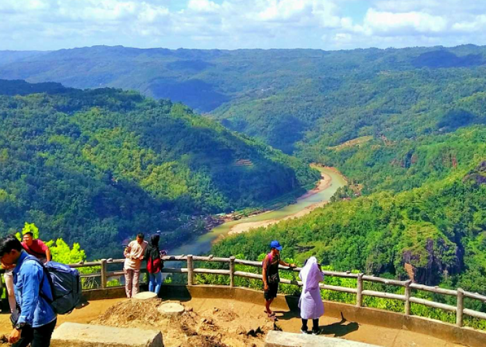 Surga Tersembunyi di Yogyakarta Ini Jadi Rekomendasi Tempat Camping dan Wisata Alam Hits 2026