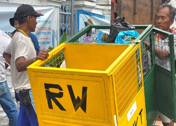 Tak Repot Buang ke Depo, Kelurahan Gunungketur Inisiatif Awali Sistem Jemput Sampah dengan Transporter