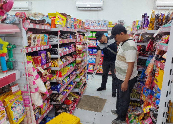Pencuri di Brebes Bobol Eternit Minimarket, Gasak Rokok Hingga Susu Formula