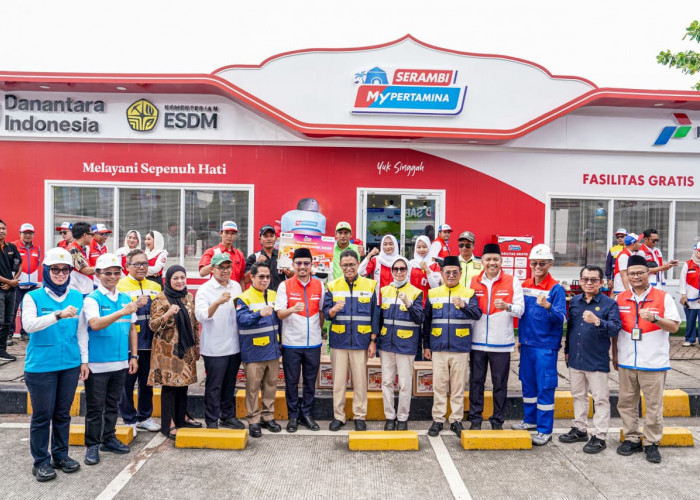 Kunjungi Rest Area KM 379A Batang-Semarang, Wamen ESDM Pastikan Stok BBM Aman Selama Mudik