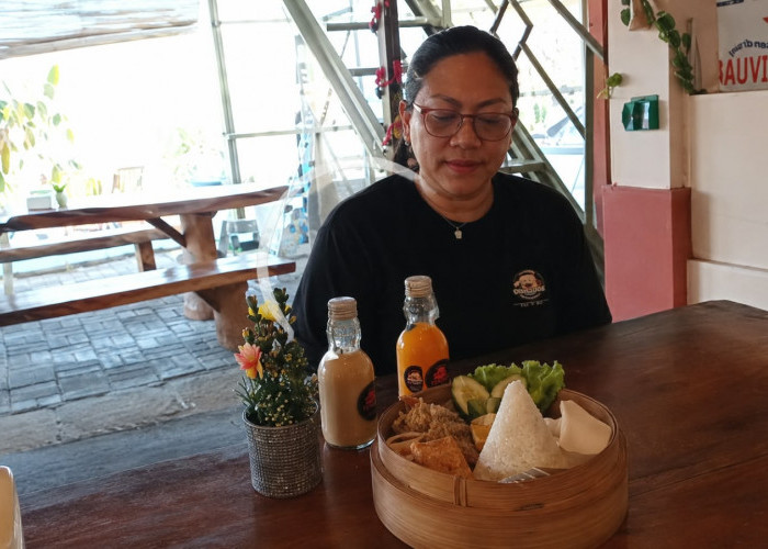 Mantan Chef Hotel Bintang Lima Racik Masakan Jawa dan Jamu di Mbok Tenong Menoreh