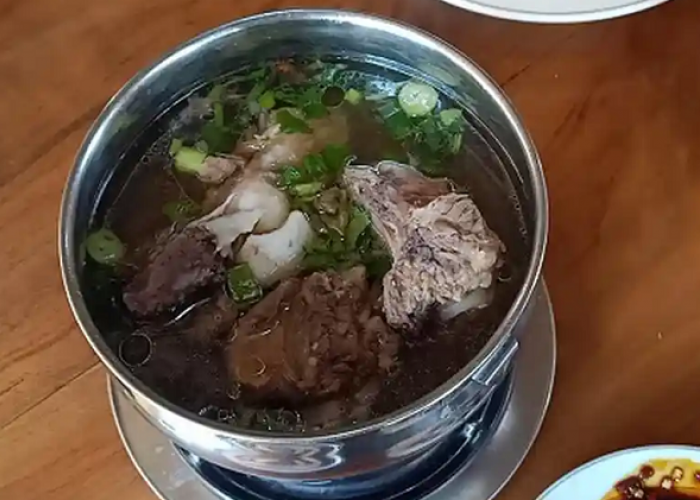 Destinasi Kuliner Sunda Legendaris di Jalur Puncak Tempat Makan Sunda yang Melegenda