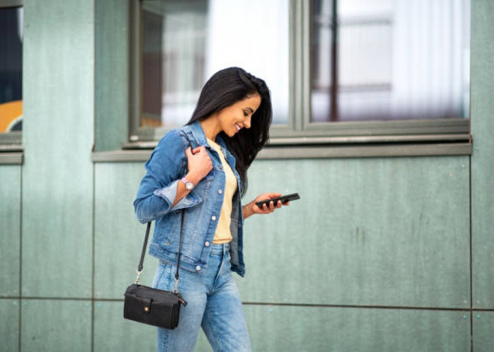 Rekomendasi Tas Selempang Kecil Wanita Terbaik Bisa Menunjang Gaya, Cek Disini