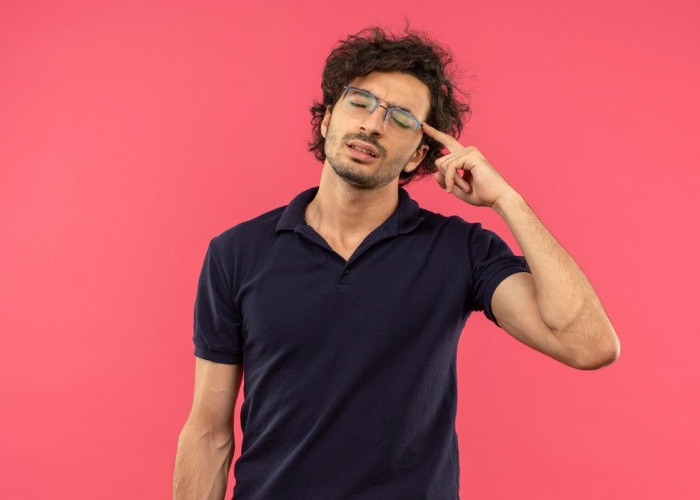 5 Jenis Polo Shirt Pria Keren yang Wajib Ada di Lemari Pakaian, Buat Penampilan Makin Kece Setiap Saat