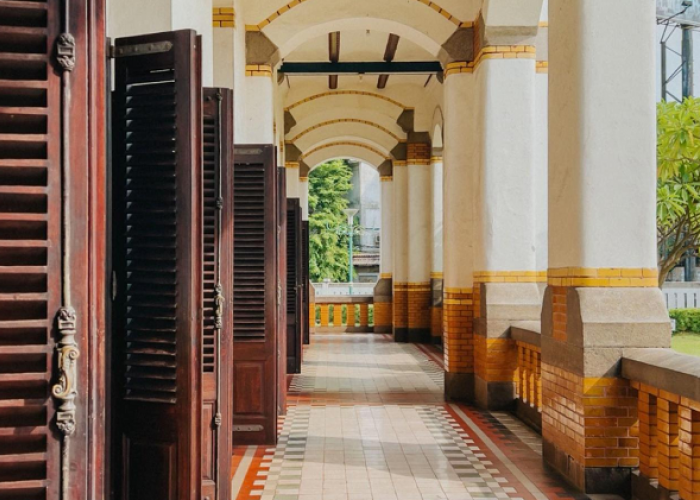 Mengabadikan Keindahan Lawang Sewu Semarang, Simak Referensi Selengkapnya Berikut Ini