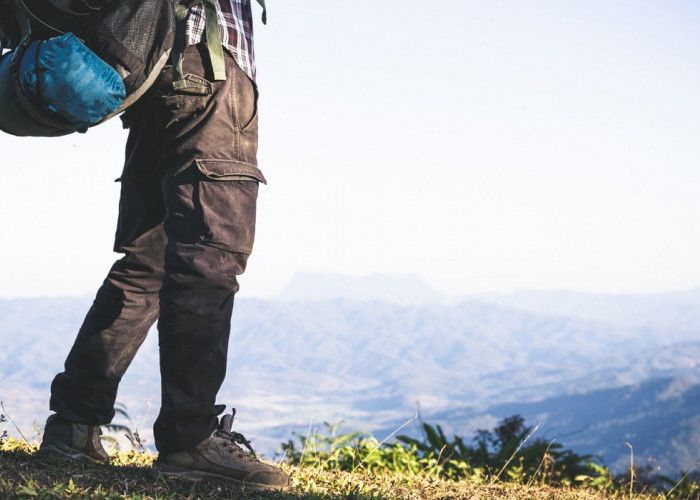 Jamin Keamanan dan Kenyamanan, Inilah 5 Rekomendasi Celana Hiking Terbaik untuk Jelajah Alam
