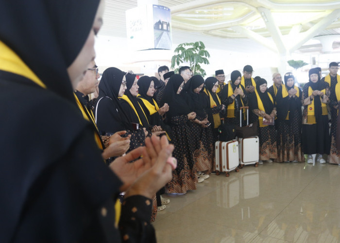 Cerita Jemaah Haji Khusus Jogja, Rela Bayar Mahal Demi Kenyamanan Orang Tua