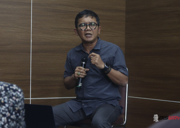 Warek UGM Arie Sujito Sebut Presiden Prabowo Diminta Berhenti Gengsi dan Koreksi Kebijakan