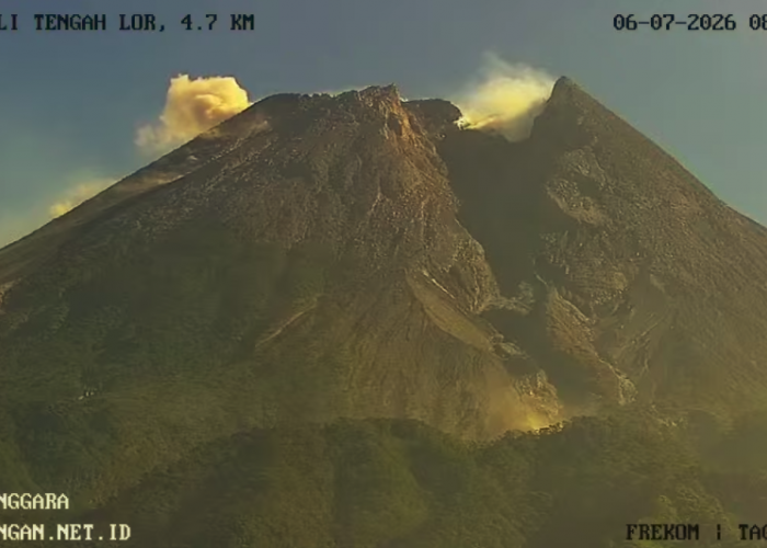 Gunung Merapi Dua Kali Luncurkan Awan Panas Guguran Pagi Ini, BPPTKG Minta Warga Jauhi Alur Sungai