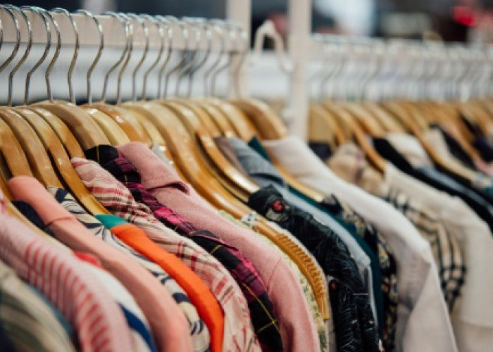 Jangan Sampai Salah Pilih! Ini Dia 6 Tips memilih Baju Thrift yang Benar!