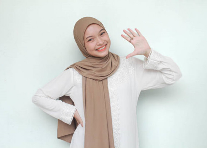 Rekomendasi Warna Pashmina Kaos yang Bagus untuk Kulit Wajah, Tampak Lebih Cerah dan Cantik