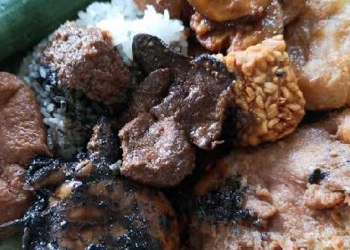 Rekomendasi Nasi Jamblang Paling Fenomenal di Cirebon Paling Wajib Dicicipi, Simak Informasi Lengkapnya Disini