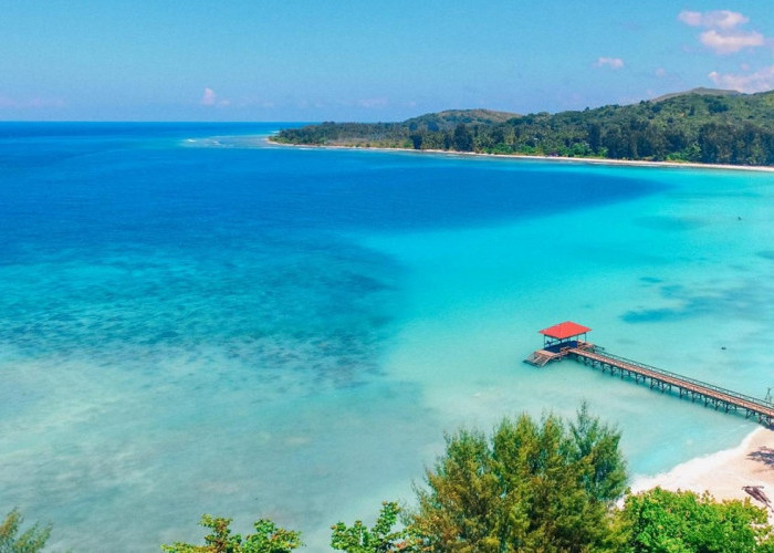 7 Ragam Wisata Pantai Memukau di Maluku dengan Lanskap Memanjakan Mata, Simak Disini