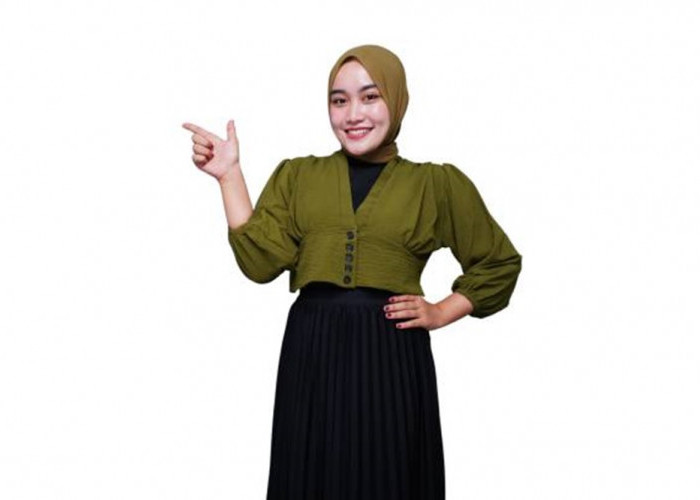Ide OOTD Hijab dengan Gaya Crop Top, Tampil Kece dan Modis Tetap Terkesan Sopan