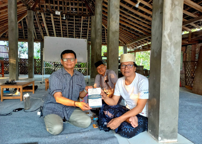Akhmad Fikri Susun Buku Gampang Eling Carangapak, Bikin Belajar Aksara Jawa Lebih Mudah