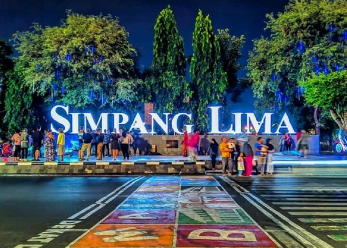 Destinasi Berburu Takjil, Yuk Telusuri Jejak Kuliner Ramadan Paling Ikonik di Semarang 