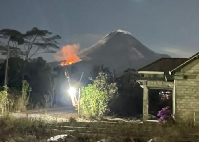 Asap di Gunung Merapi Bikin Heboh, TNGM Jelaskan Sumber Asap dan Kondisi Terkini