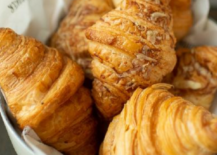 Berburu Artisan Bakery Viral di Surabaya dengan Suasana Cafe ala Korea yang Estetik, Simak Informasi Berikut