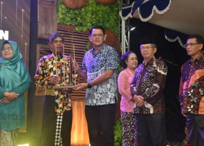 Upaya Mencintai Seni Tradisional, Pemkab Sleman Berikan Hibah Gamelan dan Alat Musik