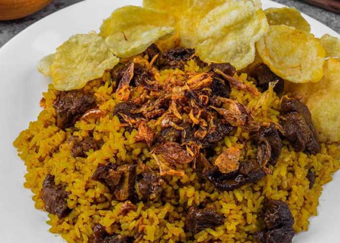 Cari Makan Malam di Bandung Ini Daftar Nasi Goreng Paling Enak yang Wajib Dicoba