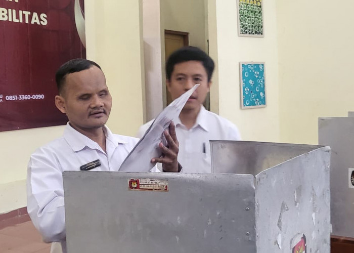 KPU Kota Yogyakarta Bekali 75 Siswa Disabilitas dengan Simulasi Pencoblosan Jelang Pemilu 2029