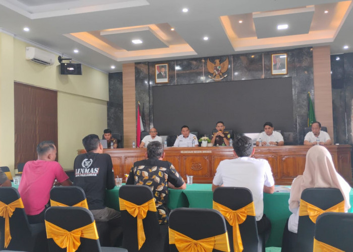 Warga Pakijangan Datangi Kejaksaan Negeri Brebes, Tanyakan Progres Dugaan Penyimpangan Dana Desa 2024