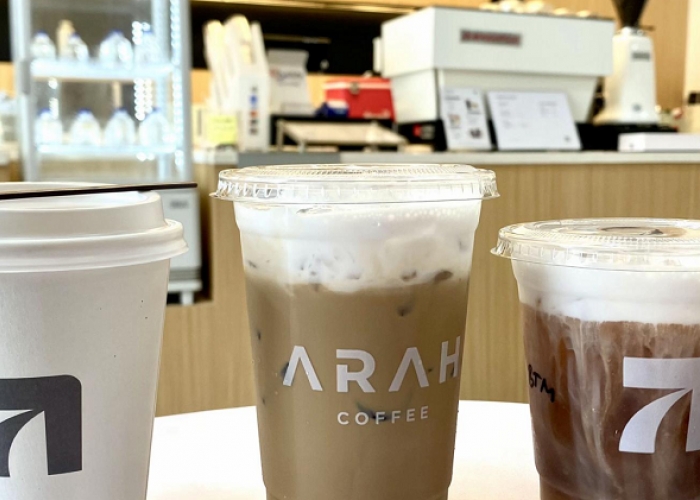 Rekomendasi Kafe Surabaya Cocok Untuk Nongkrong Sampai Kerja, Simak Informasi Lengkapnya Berikut Ini