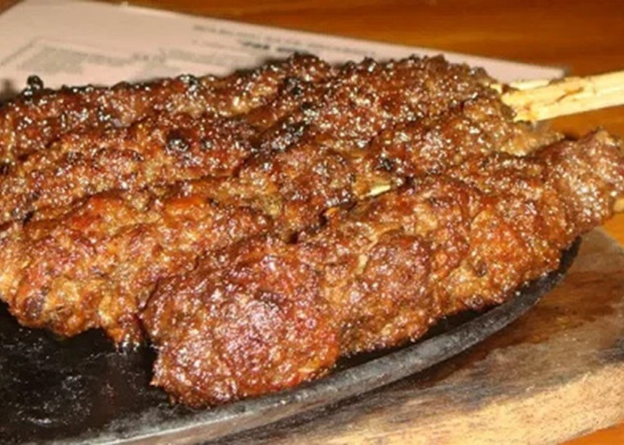 Pecinta Olahan Kambing? Coba Cicipi 5 Tempat Makan Sate Buntel di Jogja Ini Paling Nikmat