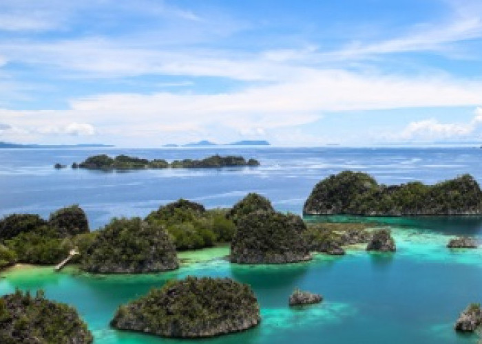 10 Pulau Unik di Indonesia, No 10 Banyak di Kunjungi Turis loh!